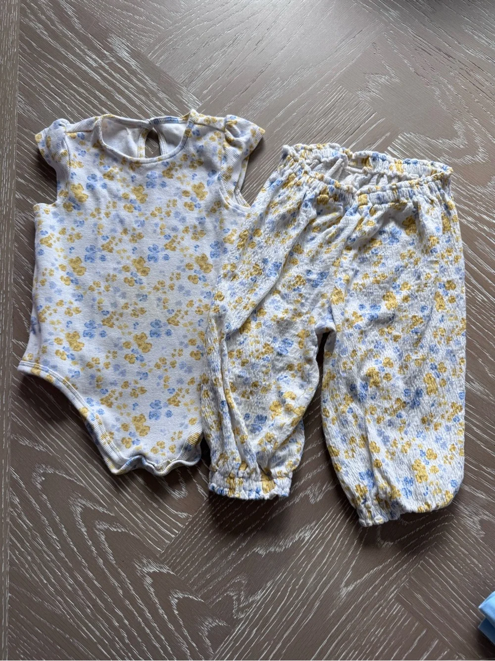 Kids Floral Two-Piece Pajama Set - Yellow & Blue